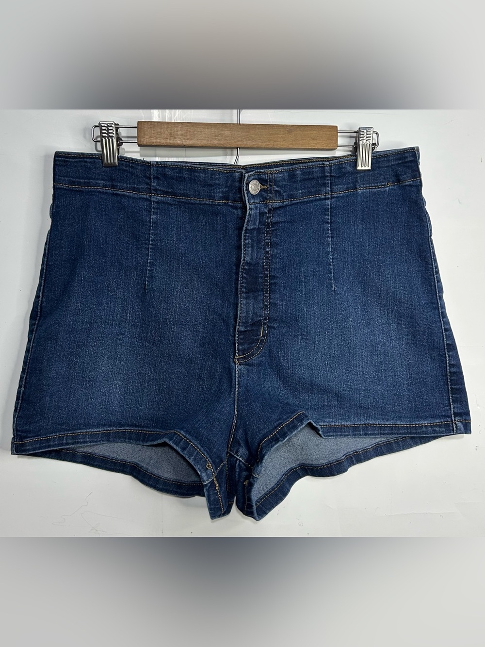 Wild Fable Vintage Inspired Denim Shorts Girls Size 16/33R